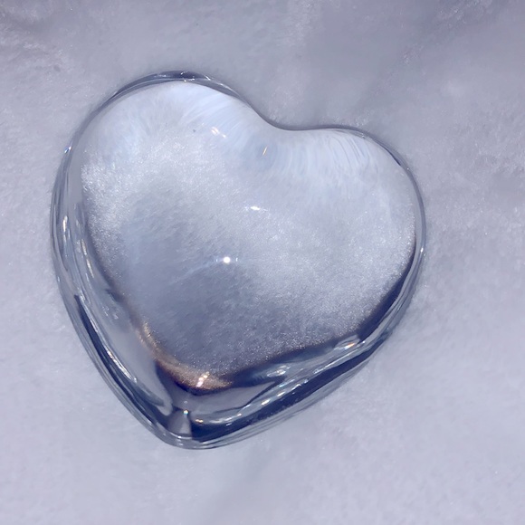 Baccarat Clear Crystal Puffed Heart - Picture 3 of 4